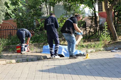 B­i­r­ ­k­a­d­ı­n­ ­c­i­n­a­y­e­t­i­ ­d­e­ ­A­n­k­a­r­a­­d­a­!­ ­E­s­k­i­ ­e­ş­i­n­i­ ­s­i­l­a­h­l­a­ ­k­a­t­l­e­d­i­p­ ­i­n­t­i­h­a­r­ ­e­t­t­i­